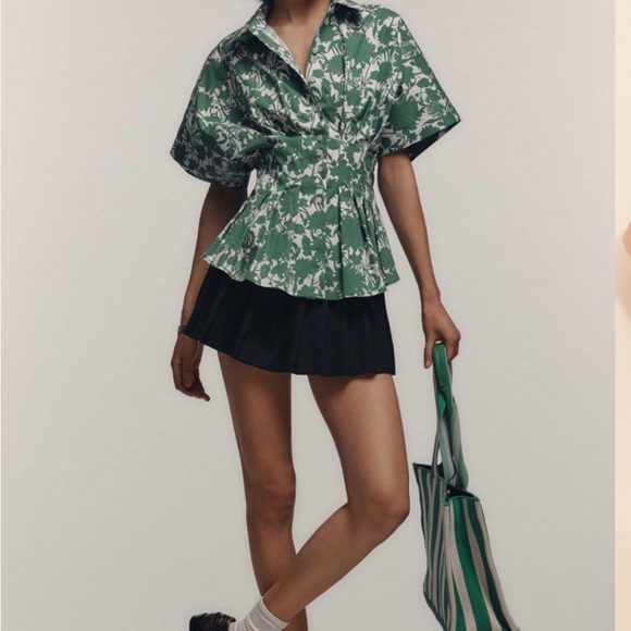 Exquise Tobie Short Sleeve Green & White Floral Pleated Blouse Size XXS - Picture 8 of 8